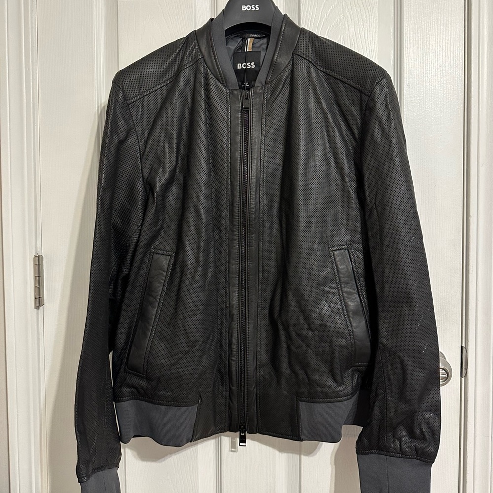 Hugo Boss leather jacket - Picture 3 of 5